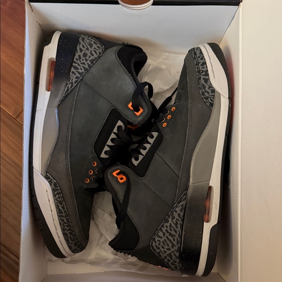 Jordan 3 men’s Fear - Picture 4 of 4